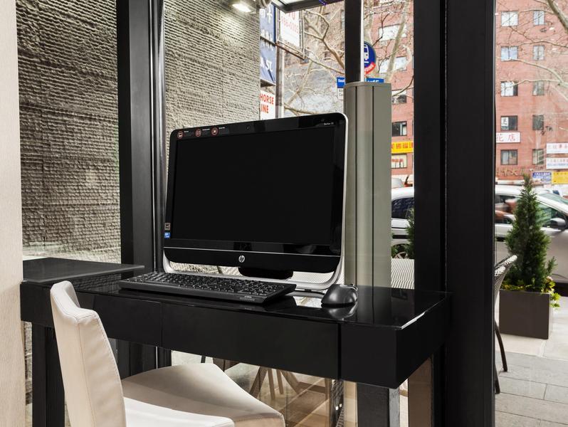 Howard Johnson Soho New York Exterior photo