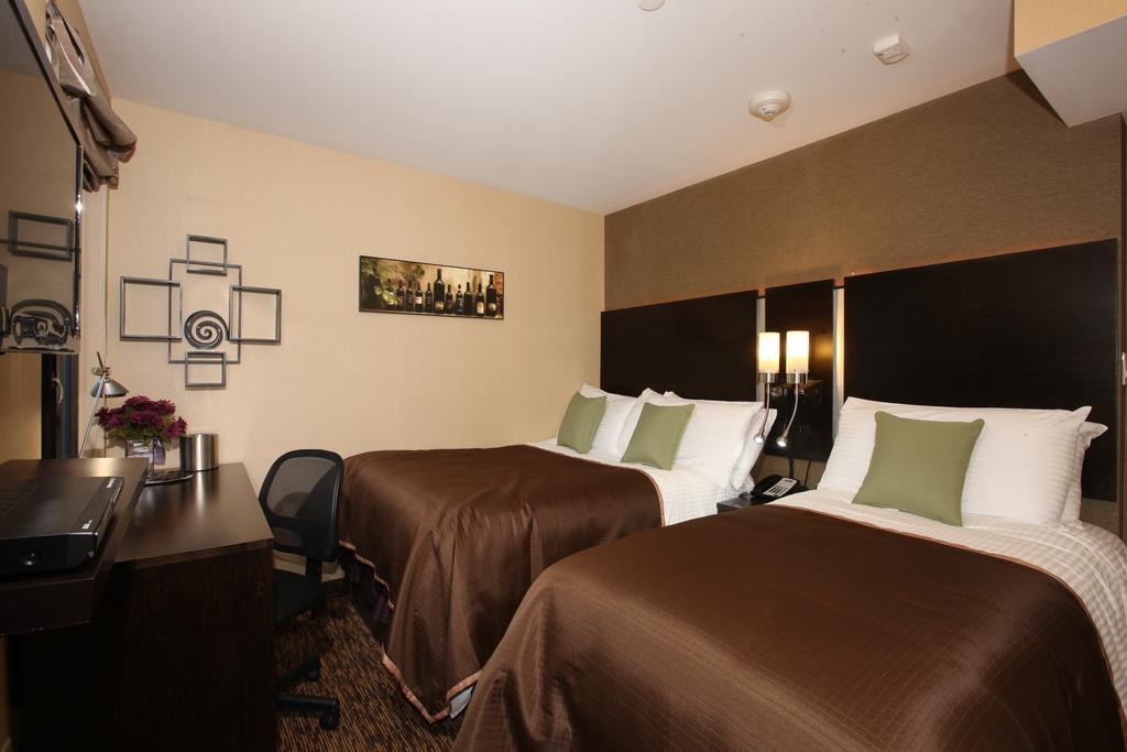 Howard Johnson Soho New York Room photo