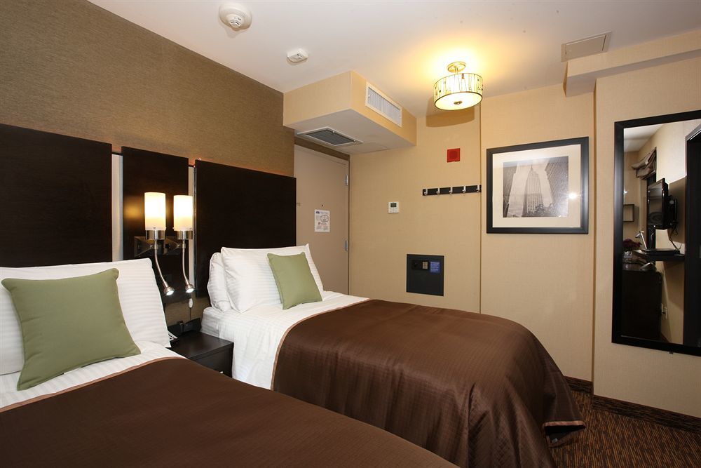 Howard Johnson Soho New York Exterior photo